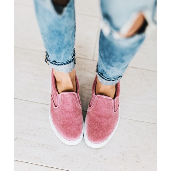 Last Size 8.5 👡Velvet Soft Pink Flat Sneakers - Picture 7 of 7